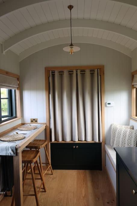 The Winford Retreat Villa ภายนอก รูปภาพ